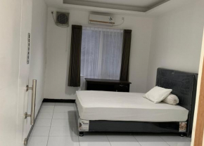 OYO Life 3082 Kost Putri Wonorejo